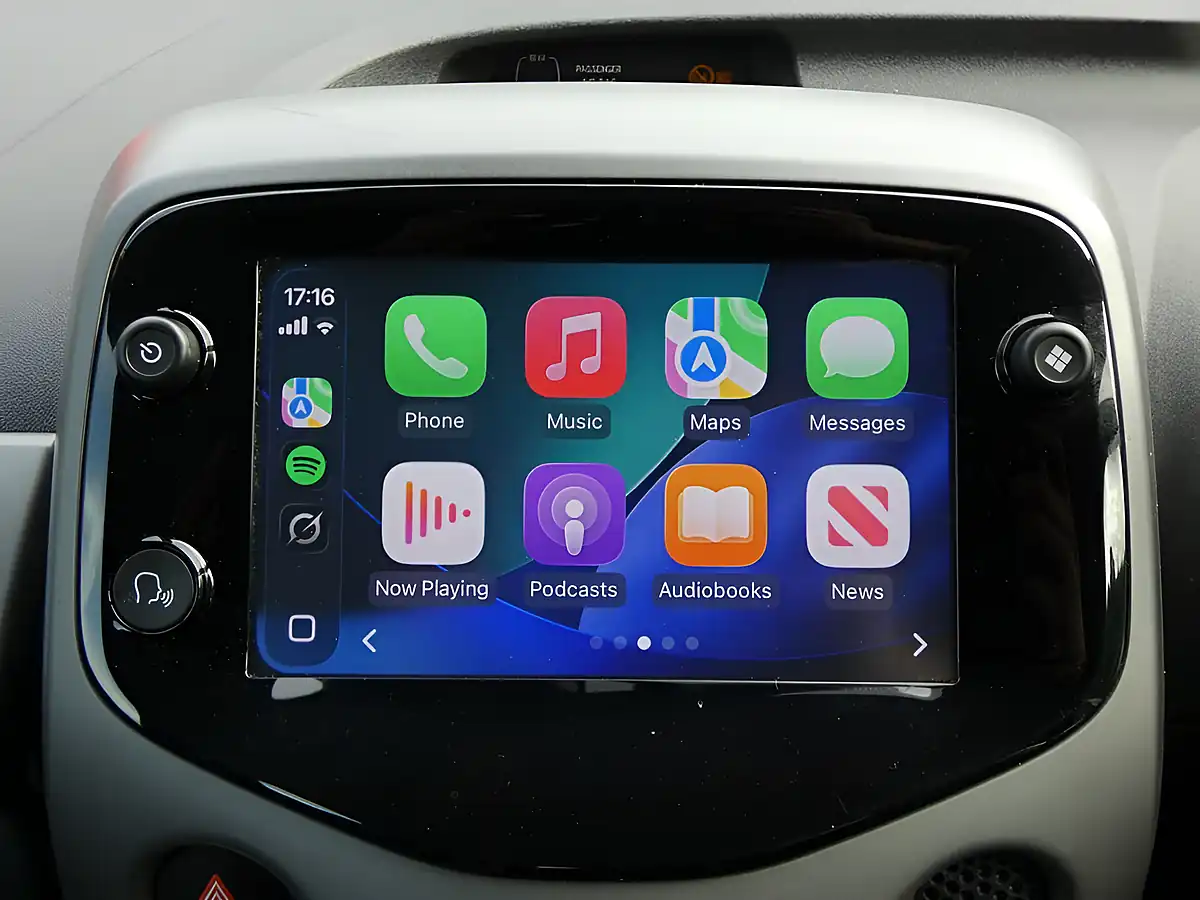 Used 2021 Toyota Aygo X-Play Bold Black Metallic - Interior and Exterior details 3