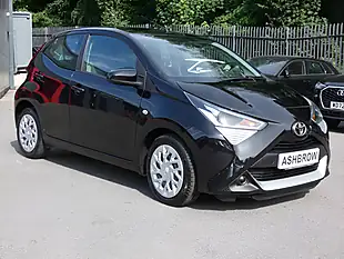 Used 2021 Toyota Aygo X-Play Bold Black Metallic - Interior and Exterior details 6