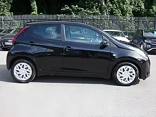 Used 2021 Toyota Aygo X-Play Bold Black Metallic - Interior and Exterior details 9