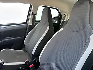 Used 2021 Toyota Aygo X-Play Decuma Grey - Interior and Exterior details 18
