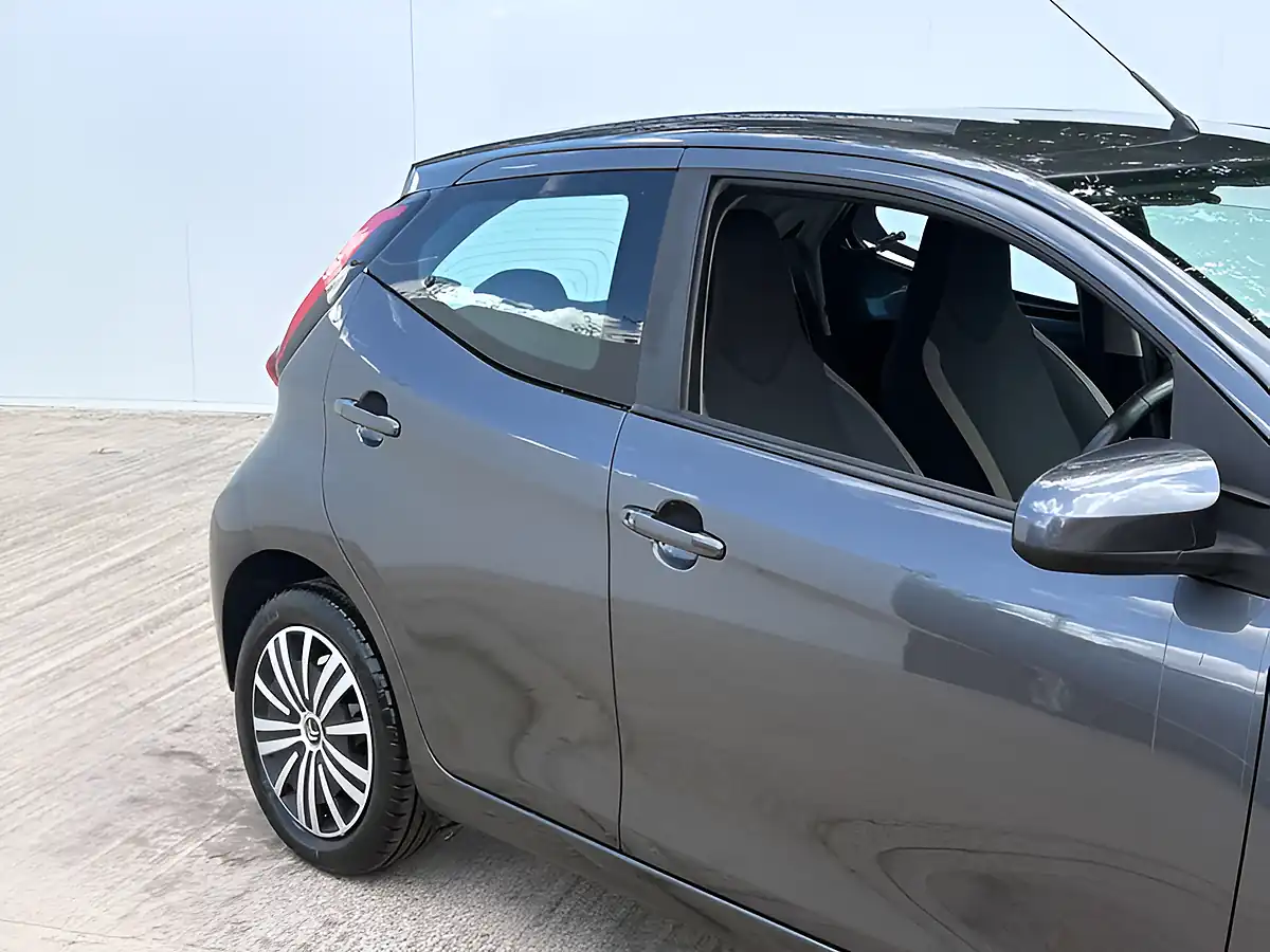 Used 2021 Toyota Aygo X-Play Decuma Grey - Interior and Exterior details 4