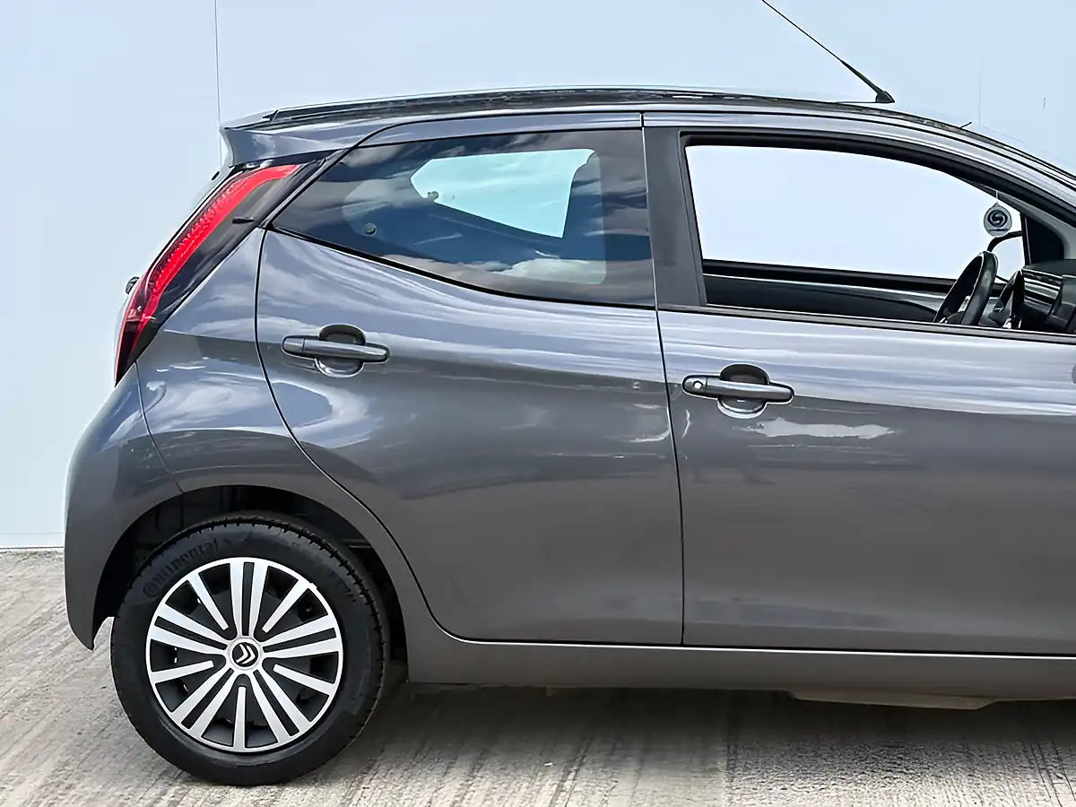 Used 2021 Toyota Aygo X-Play Decuma Grey - Interior and Exterior details 6