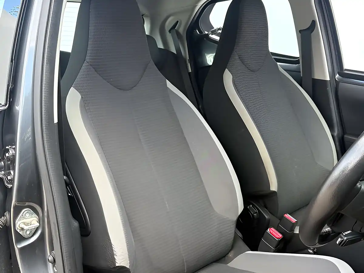 Used 2021 Toyota Aygo X-Play Decuma Grey - Interior and Exterior details 8