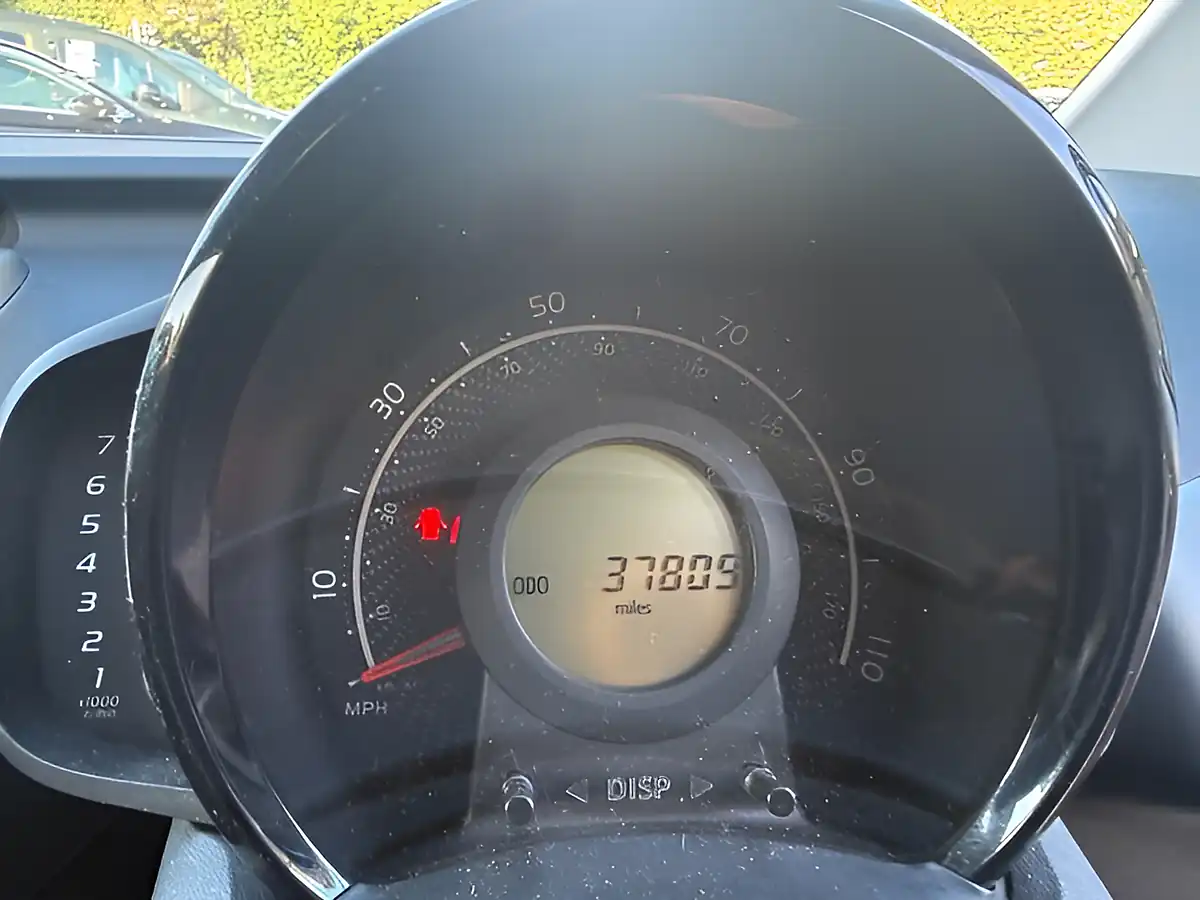 Used 2021 Toyota Aygo X-Play Grey - Interior and Exterior details 7