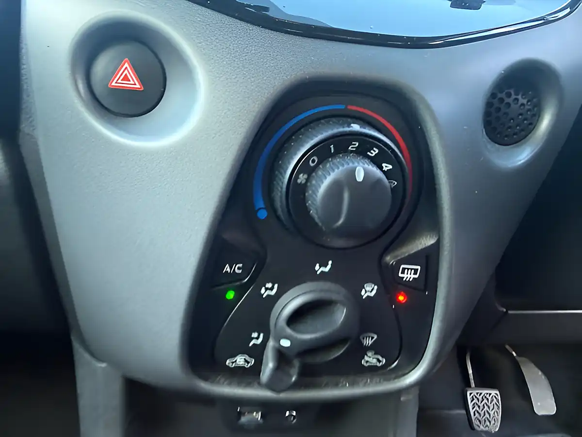 Used 2021 Toyota Aygo X-Play Grey - Interior and Exterior details 8