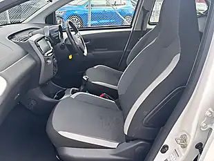 Used 2021 Toyota Aygo X-Play White - Interior and Exterior details 11