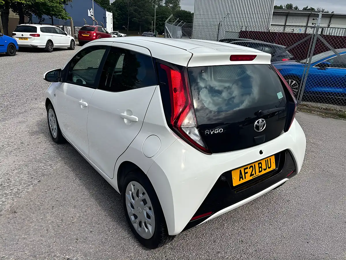 Used 2021 Toyota Aygo X-Play White - Interior and Exterior details 4