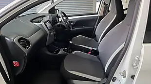 Used 2021 Toyota Aygo X-Play White - Interior and Exterior details 10