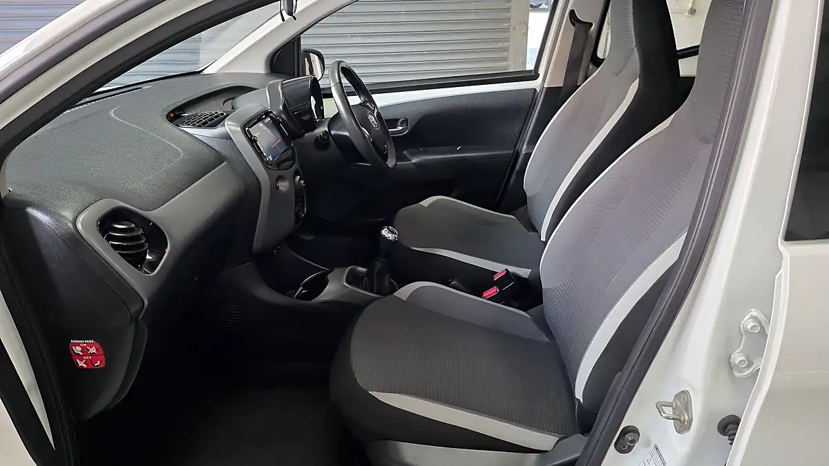 Used 2021 Toyota Aygo X-Play White - Interior and Exterior details 10