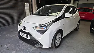Used 2021 Toyota Aygo X-Play White - Interior and Exterior details 3