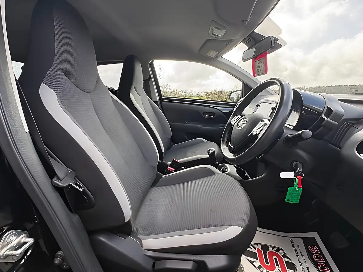 Used 2021 Toyota Aygo X-Trend Black - Interior and Exterior details 10