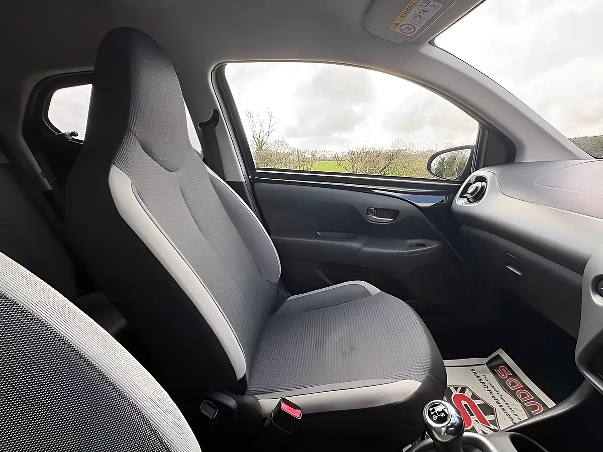 Used 2021 Toyota Aygo X-Trend Black - Interior and Exterior details 11