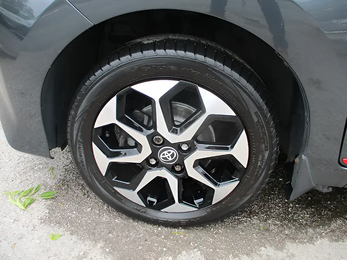 Used 2021 Toyota Aygo X-Trend Grey - Interior and Exterior details 10