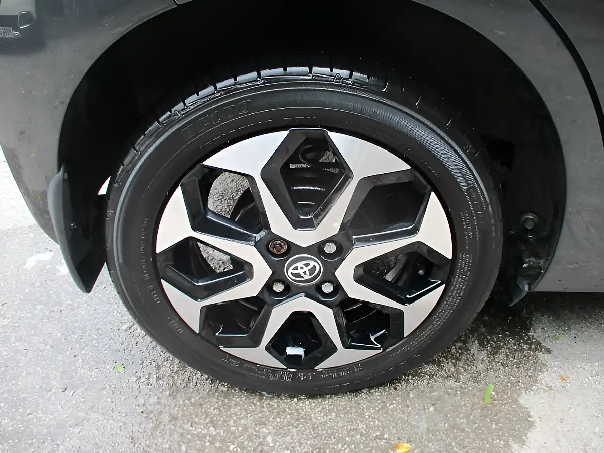 Used 2021 Toyota Aygo X-Trend Grey - Interior and Exterior details 12