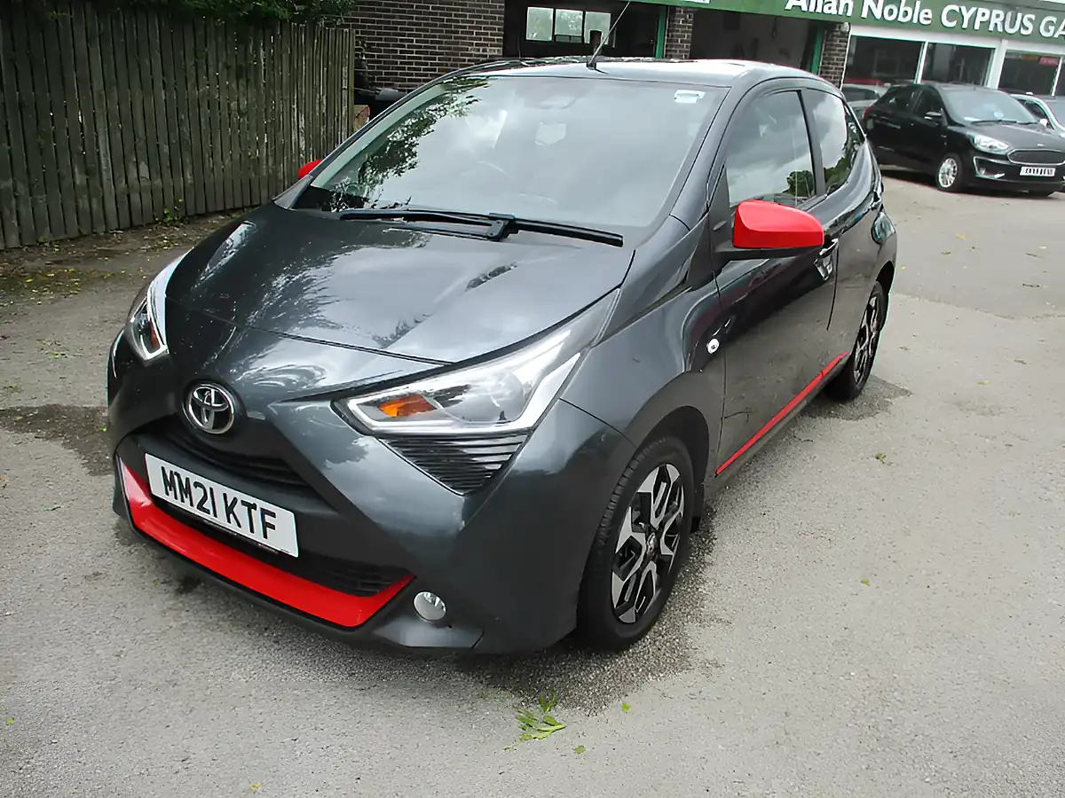 Used 2021 Toyota Aygo X-Trend Grey - Interior and Exterior details 19