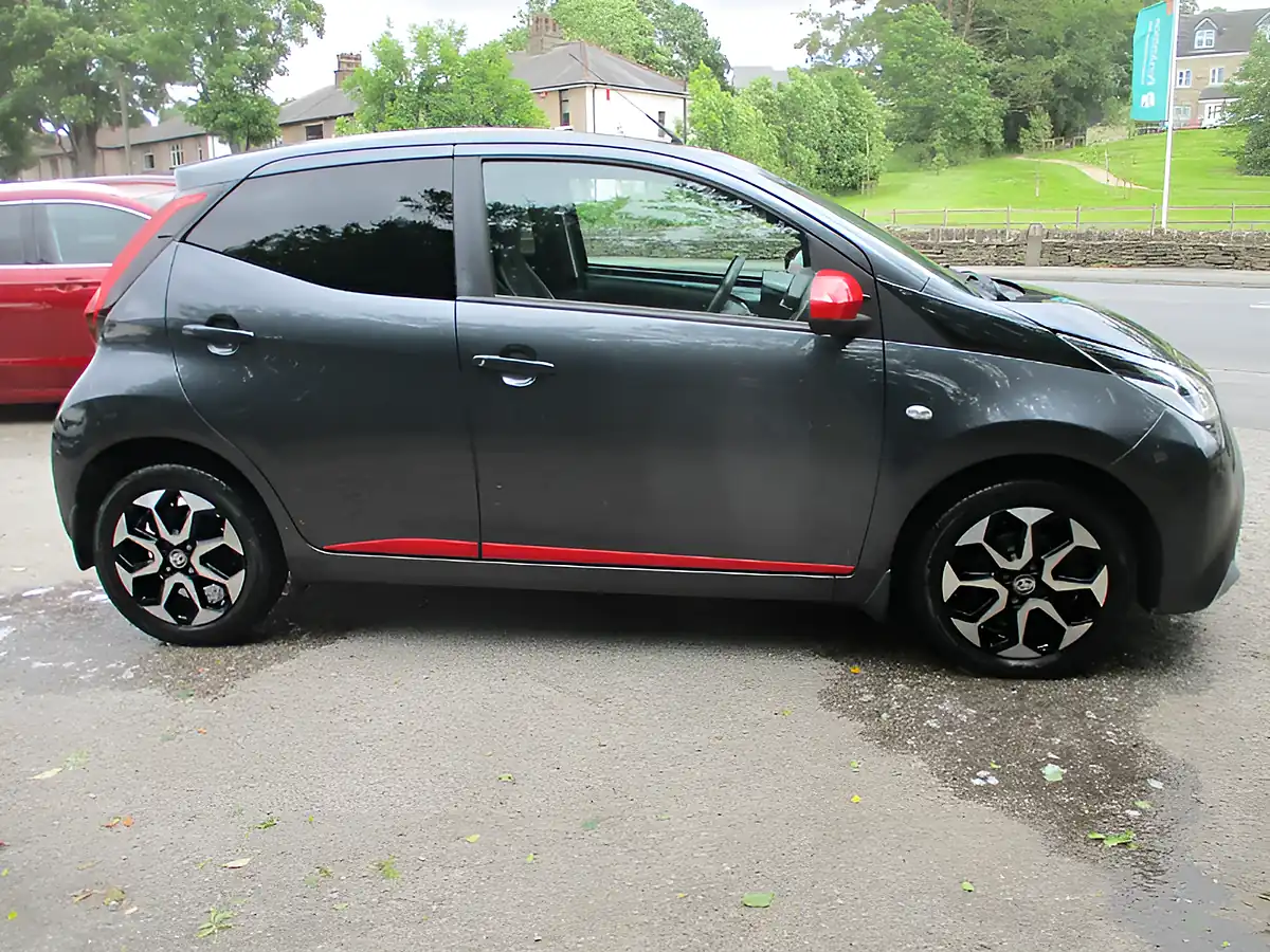 Used 2021 Toyota Aygo X-Trend Grey - Interior and Exterior details 4