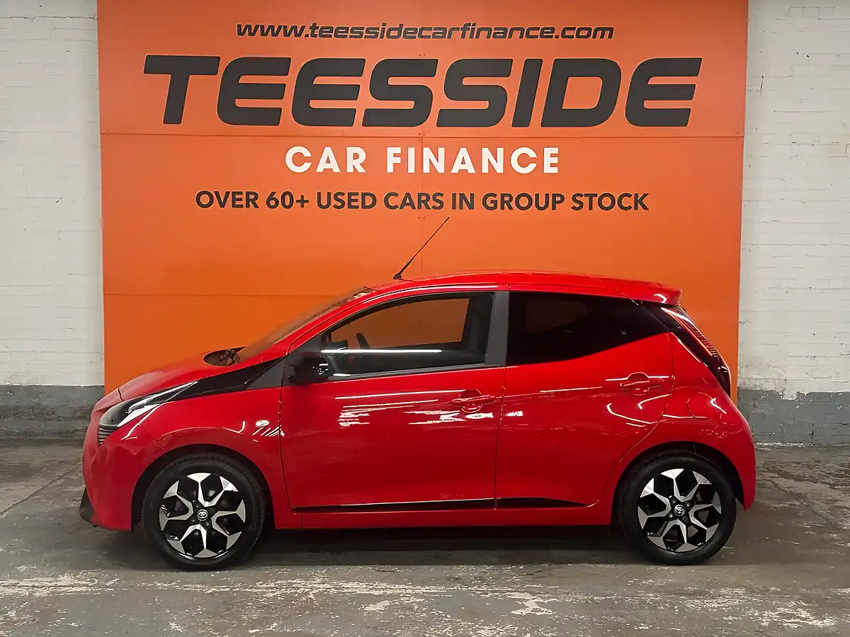 Used 2021 Toyota Aygo X-Trend Red - Interior and Exterior details 10
