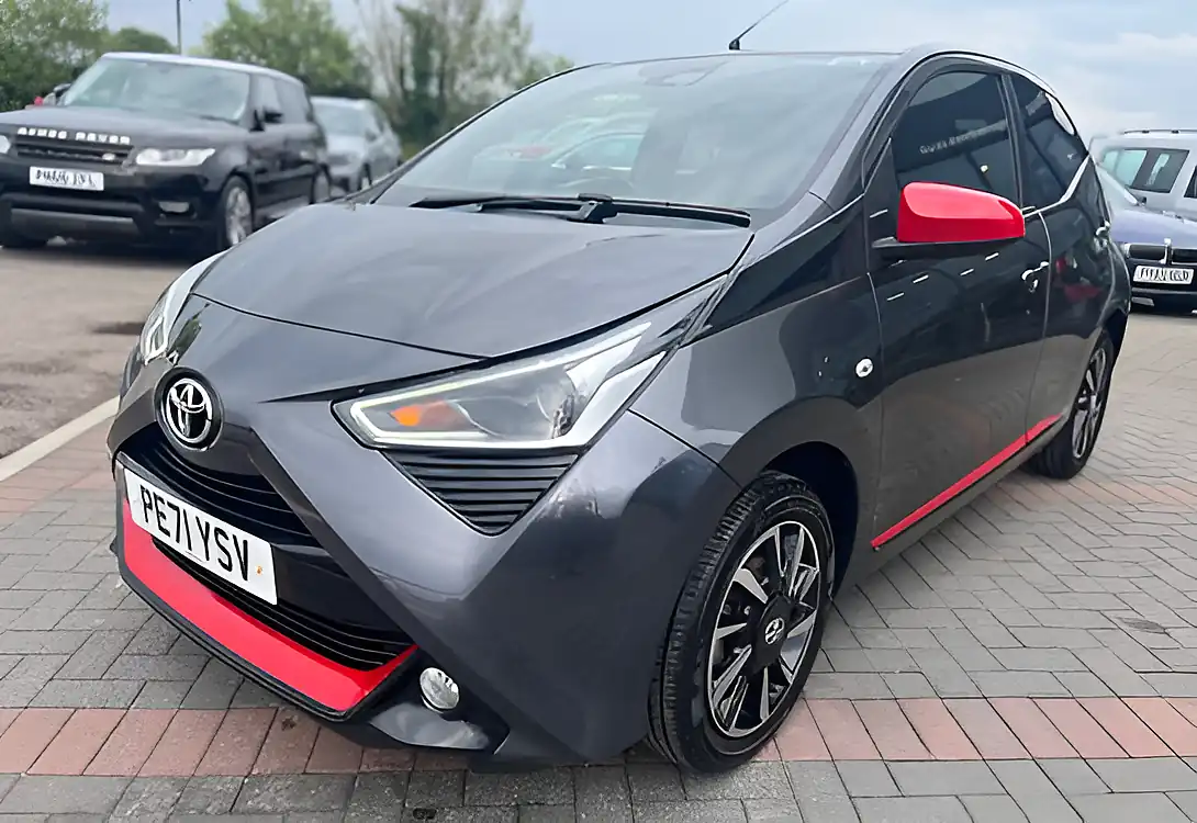 Used 2021 Toyota Aygo X-Trend Tss Magnetic Grey - Interior and Exterior details 10