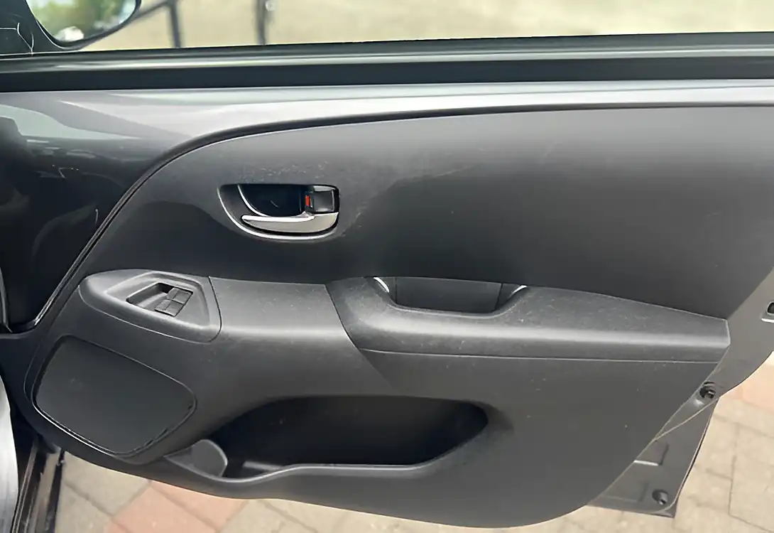Used 2021 Toyota Aygo X-Trend Tss Magnetic Grey - Interior and Exterior details 17