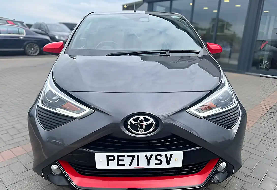 Used 2021 Toyota Aygo X-Trend Tss Magnetic Grey - Interior and Exterior details 3