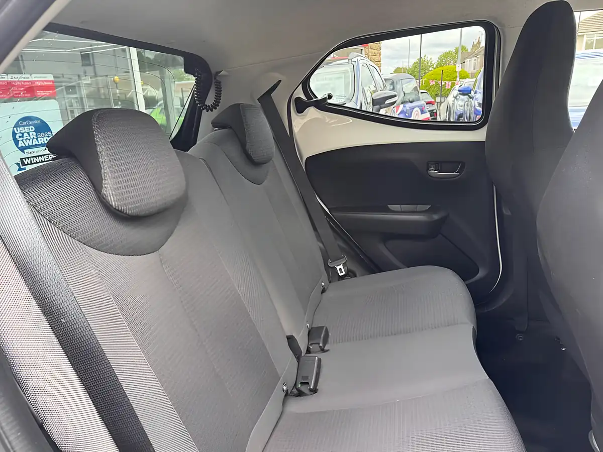 Used 2021 Toyota Aygo X-Trend Tss White - Interior and Exterior details 11