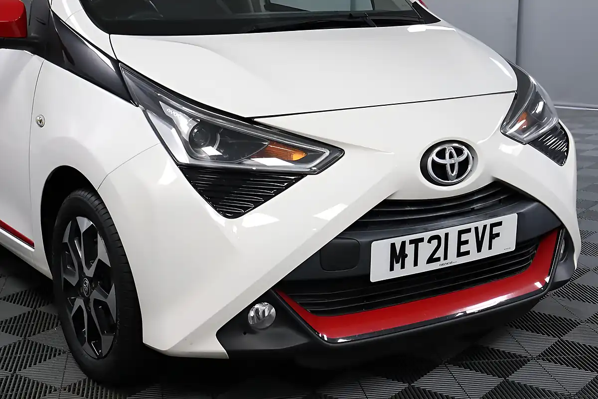 Used 2021 Toyota Aygo X-Trend Tss White - Interior and Exterior details 19