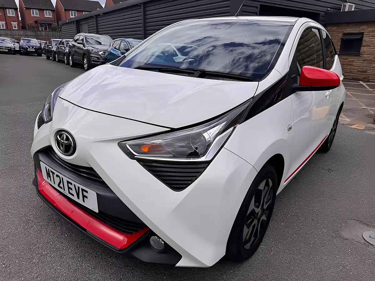 Used 2021 Toyota Aygo X-Trend Tss White - Interior and Exterior details 5