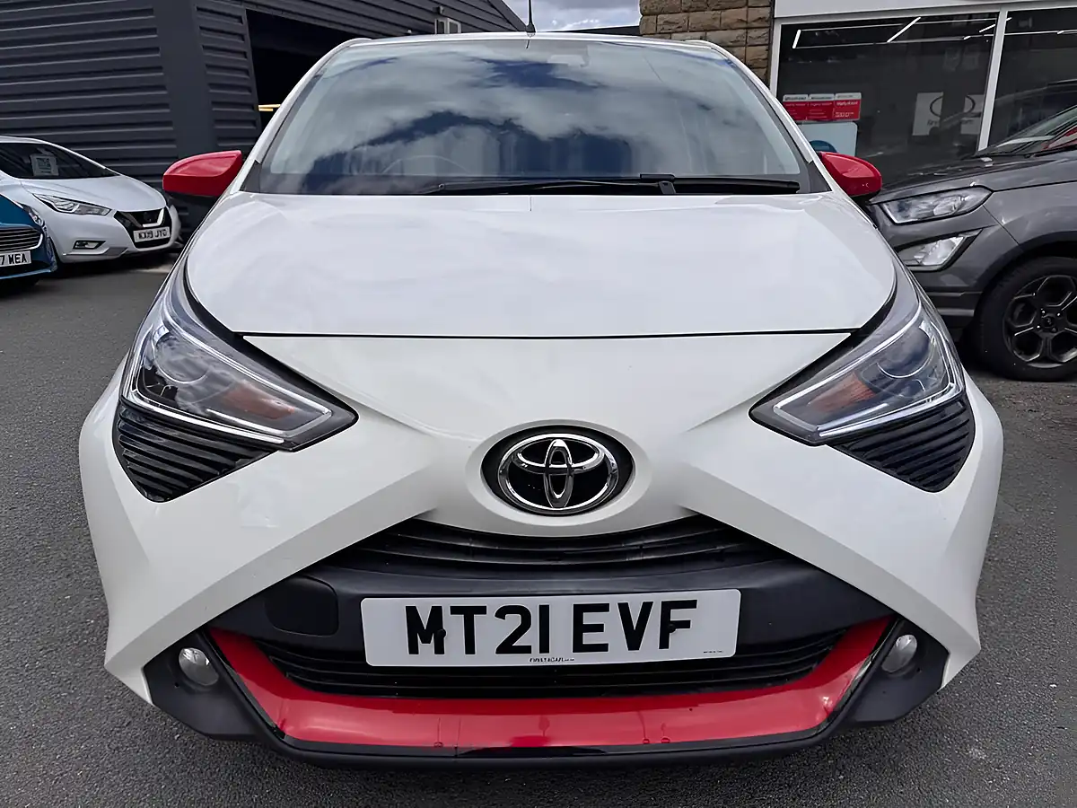 Used 2021 Toyota Aygo X-Trend Tss White - Interior and Exterior details 6