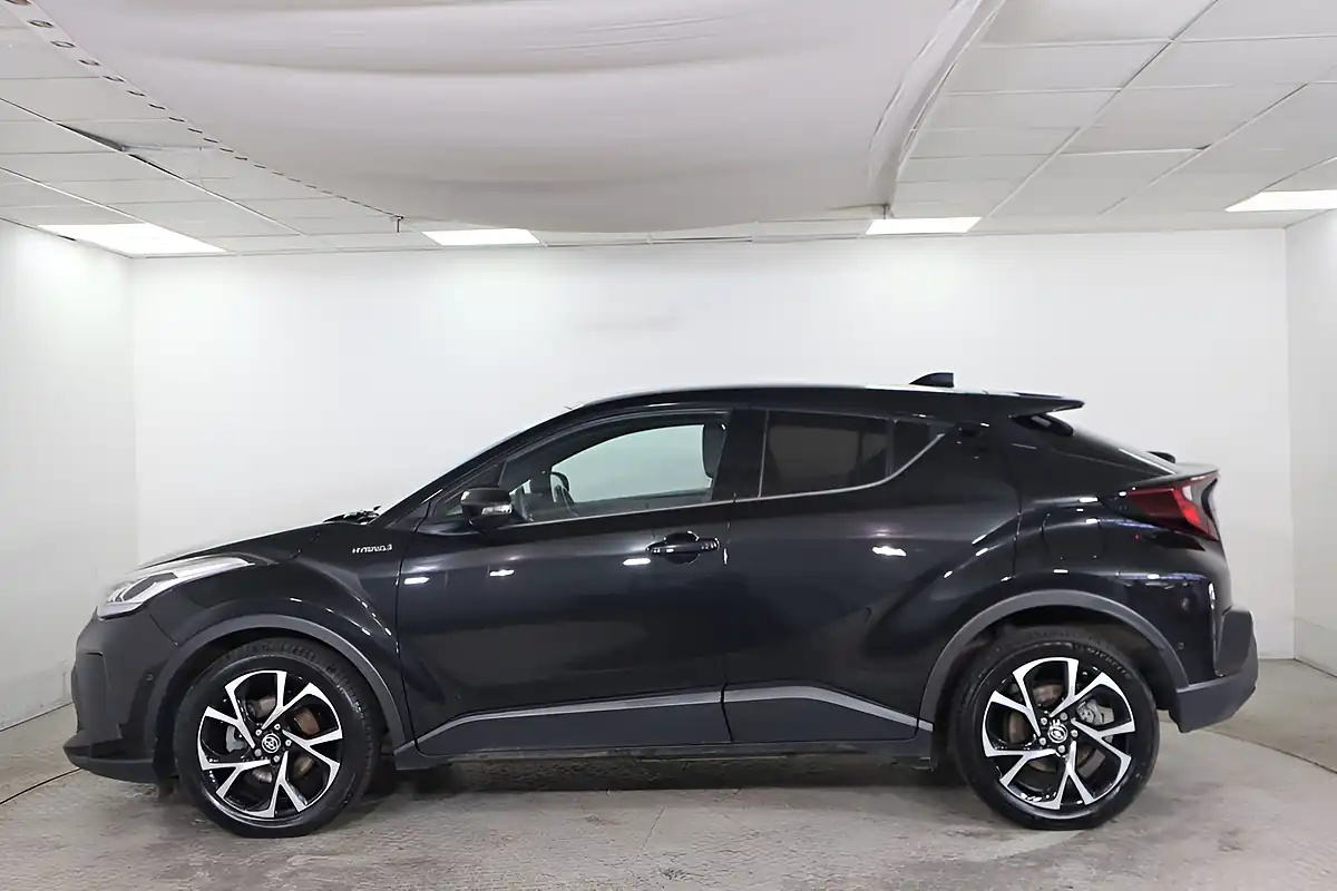 Used 2021 Toyota C-Hr Design Black - Interior and Exterior details 8