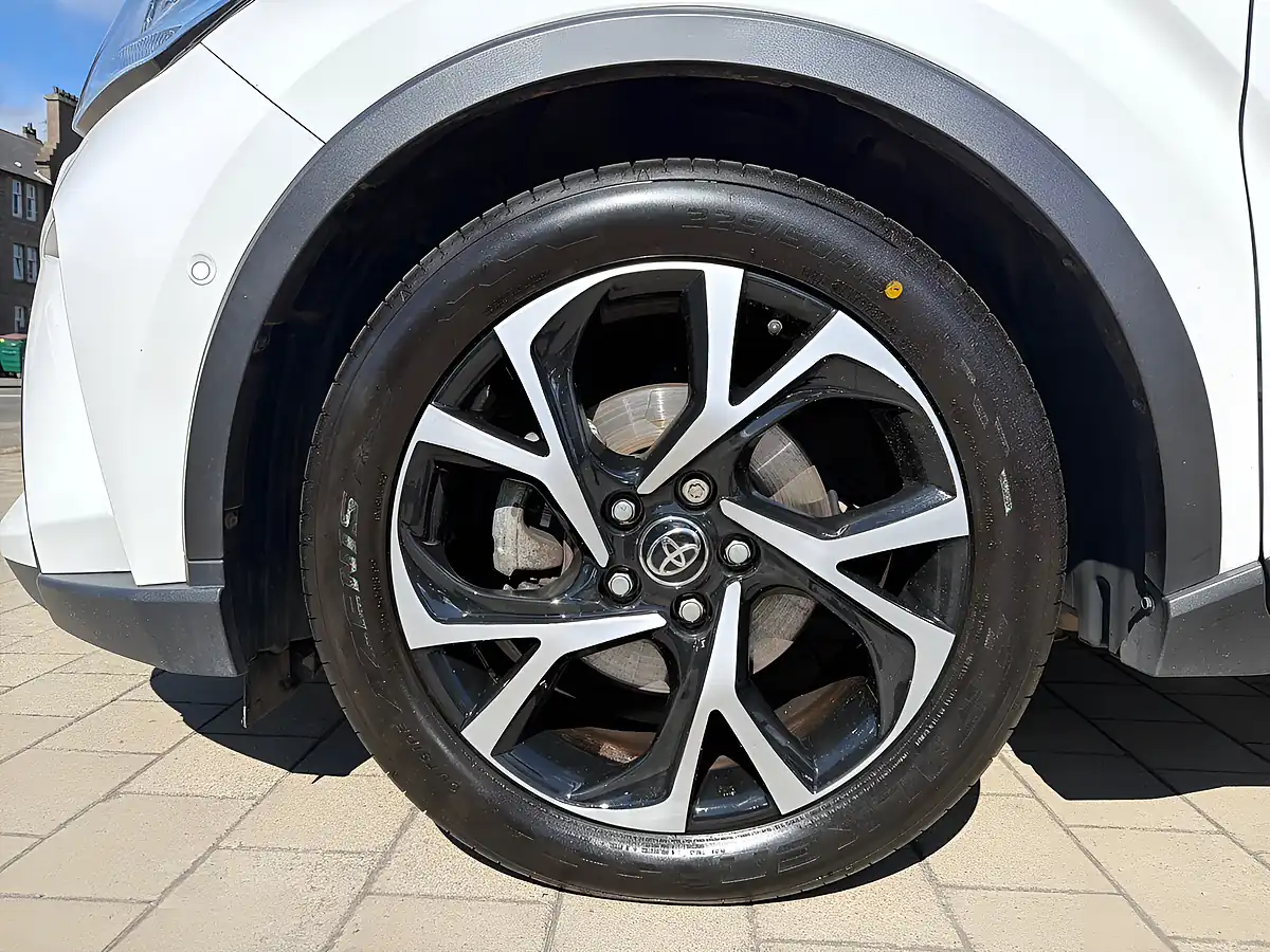 Used 2021 Toyota C-Hr Design White - Interior and Exterior details 6