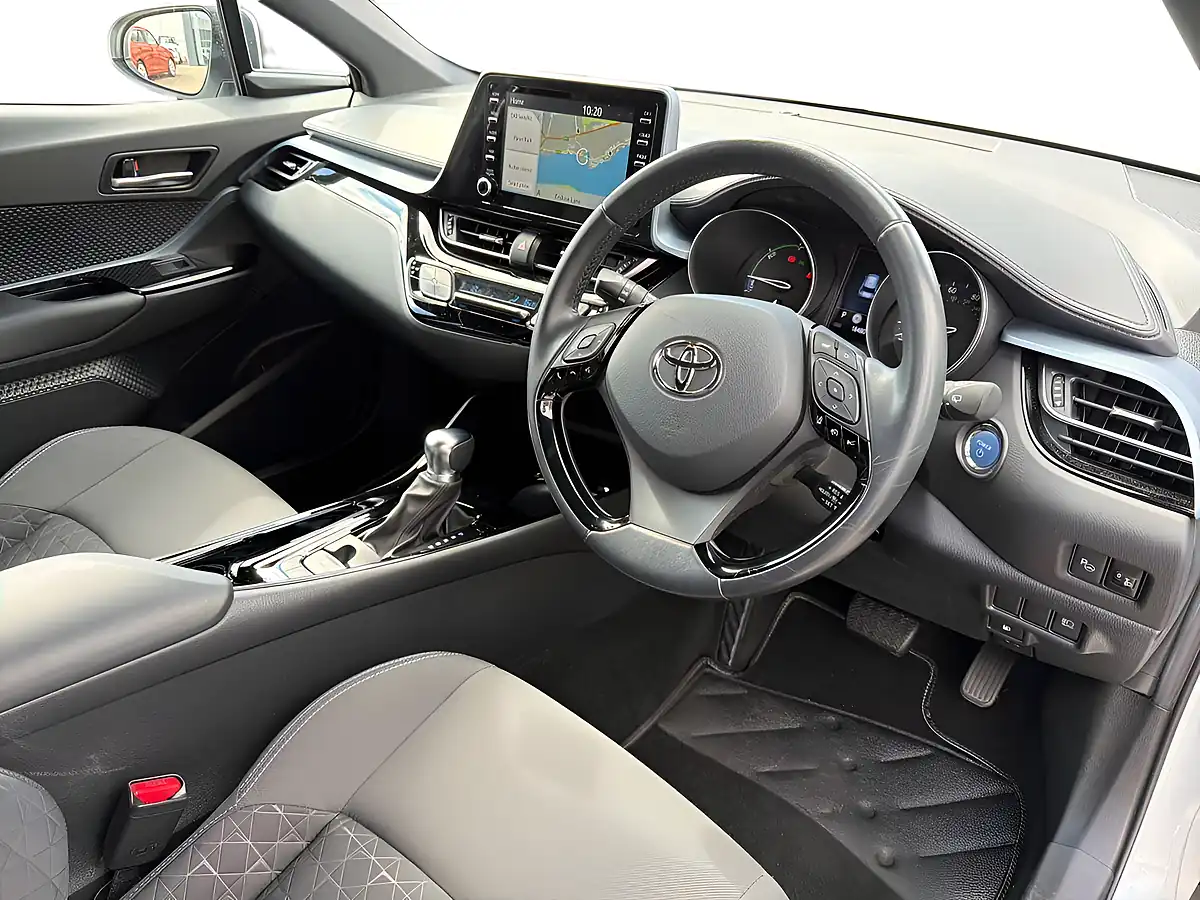 Used 2021 Toyota C-Hr Design White - Interior and Exterior details 7