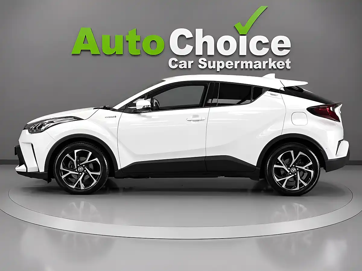 Used 2021 Toyota C-Hr Design White - Interior and Exterior details 4