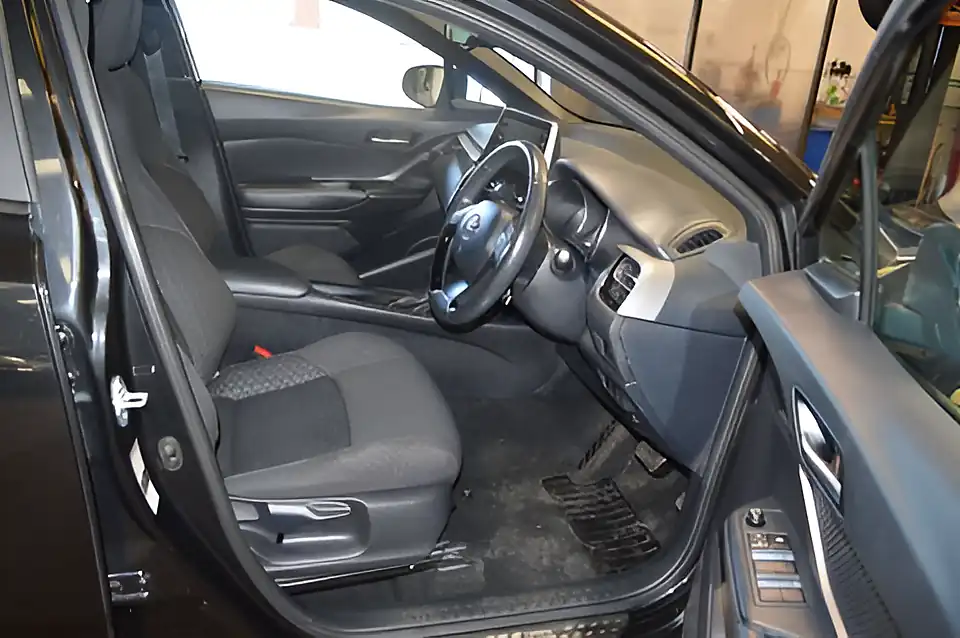 Used 2021 Toyota C-Hr Icon Black - Interior and Exterior details 11