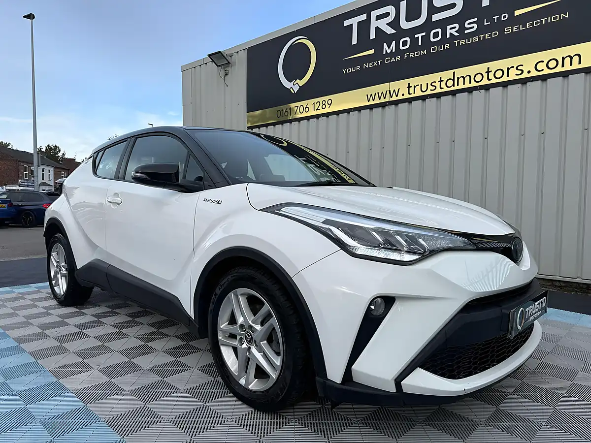 Used 2021 Toyota C-Hr Icon White - Interior and Exterior details 11