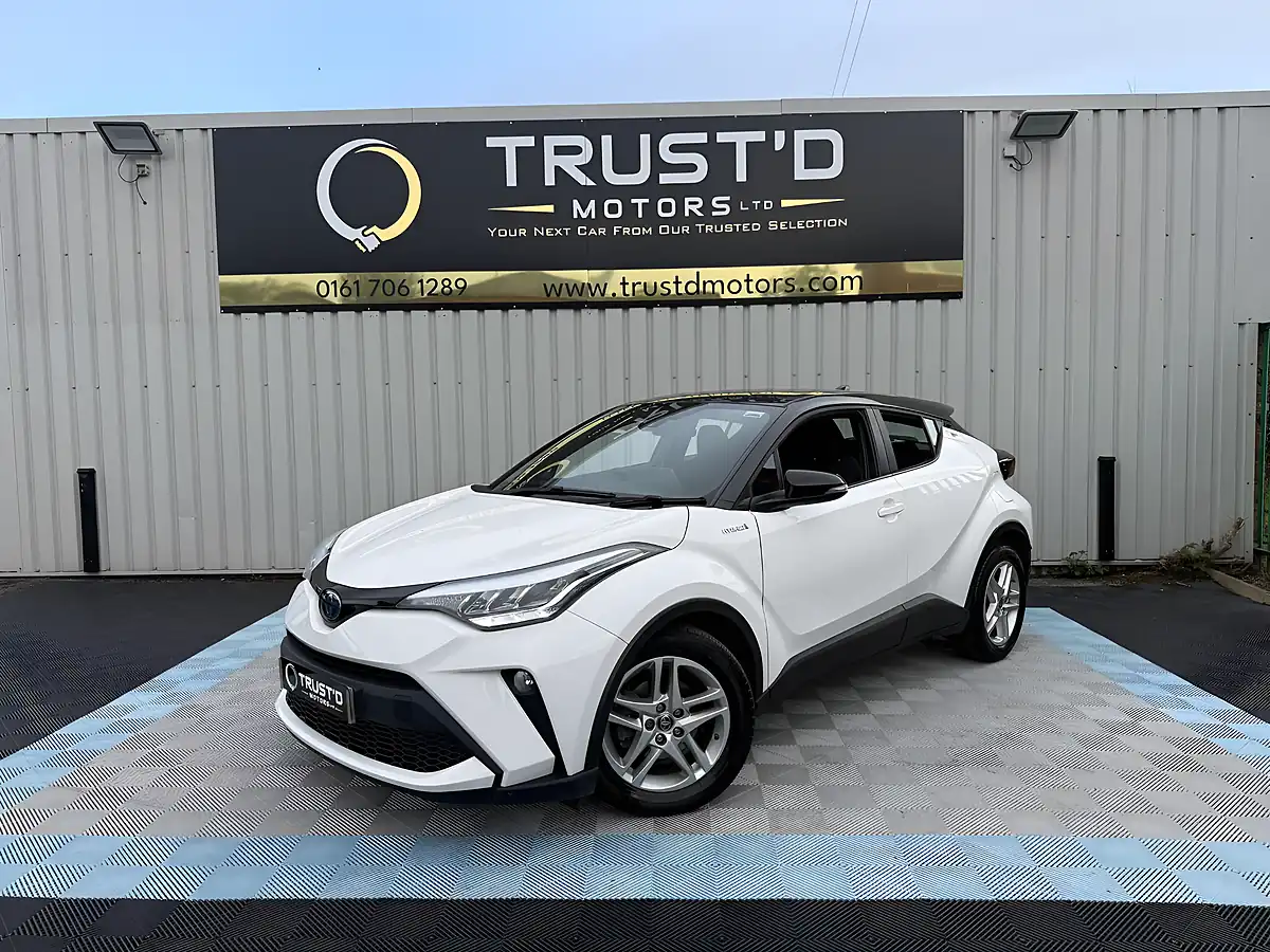 Used 2021 Toyota C-Hr Icon White - Interior and Exterior details 5