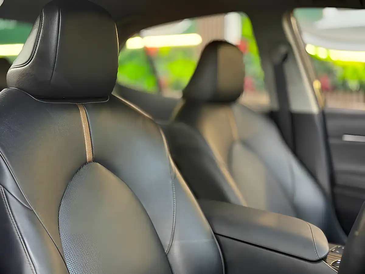 Used 2021 Toyota Camry Excel Grey - Interior and Exterior details 16