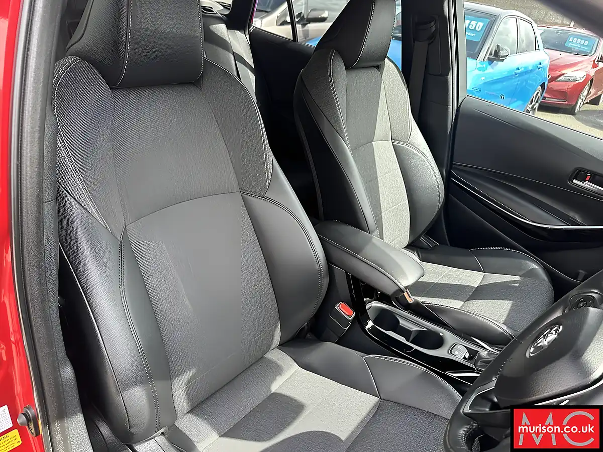Used 2021 Toyota Corolla Design Red - Interior and Exterior details 20