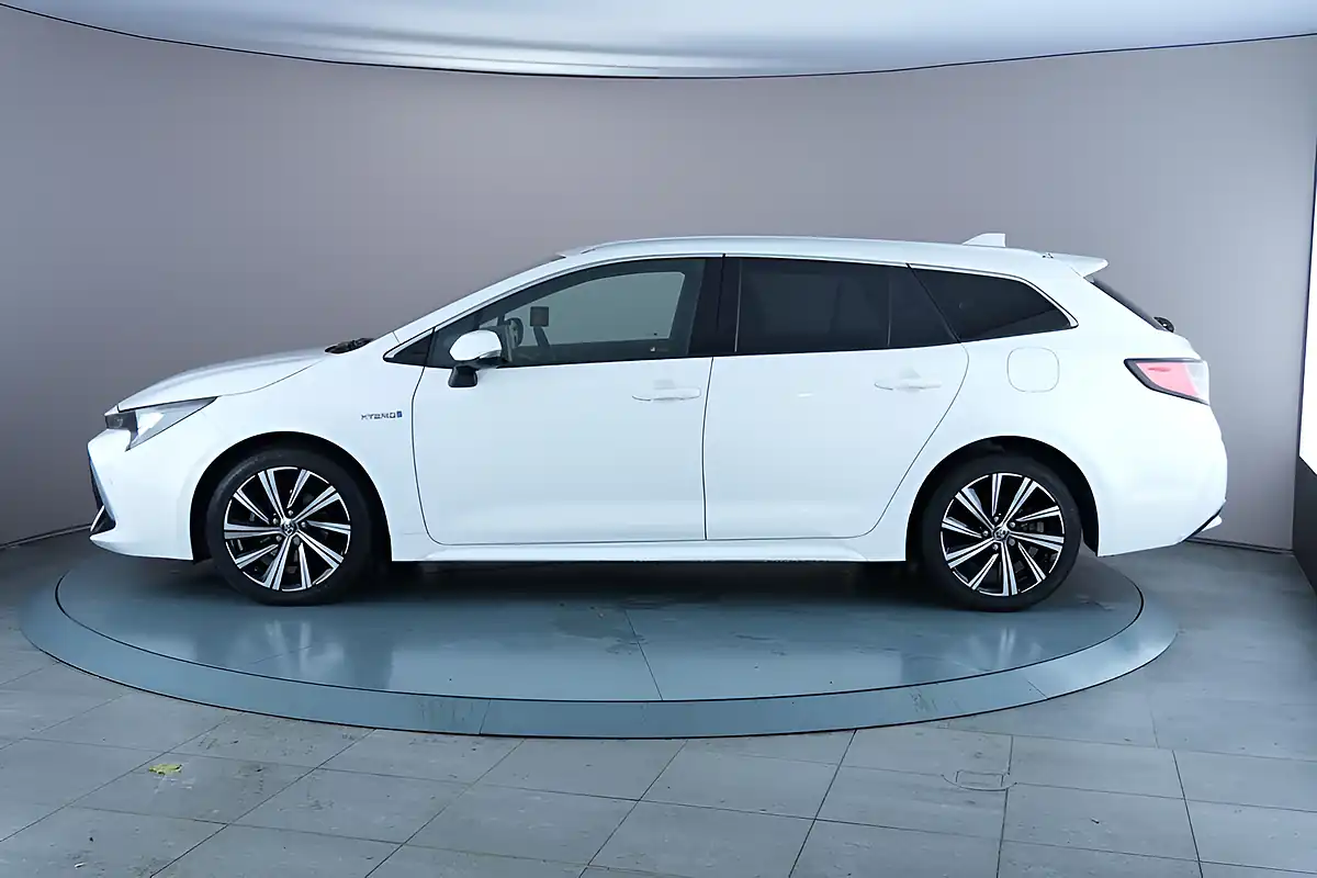 Used 2021 Toyota Corolla Design Touring Sports White - Interior and Exterior details 5
