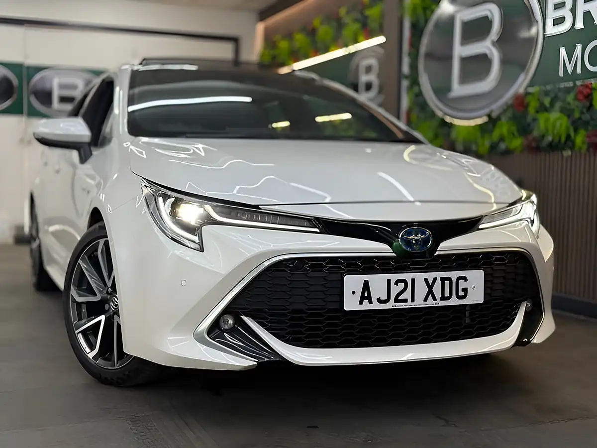 Used 2021 Toyota Corolla Excel White - Front View