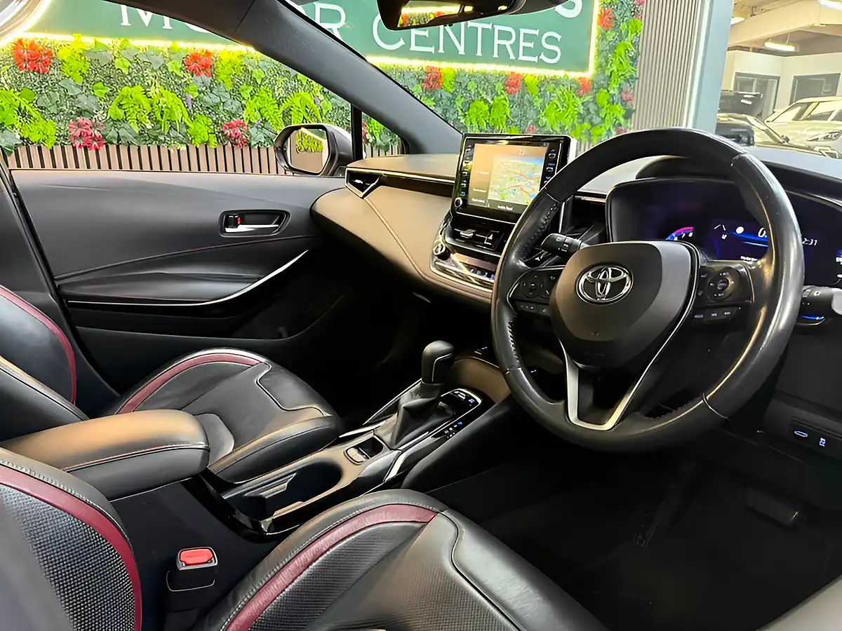 Used 2021 Toyota Corolla Excel White - Interior and Exterior details 10