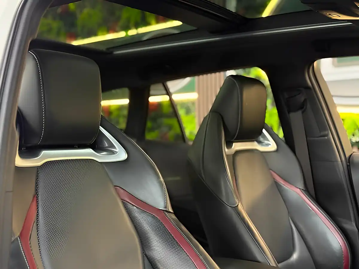 Used 2021 Toyota Corolla Excel White - Interior and Exterior details 17