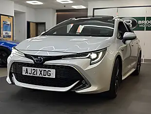 Used 2021 Toyota Corolla Excel White - Interior and Exterior details 4