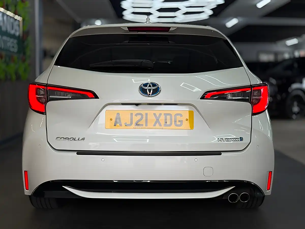 Used 2021 Toyota Corolla Excel White - Interior and Exterior details 9