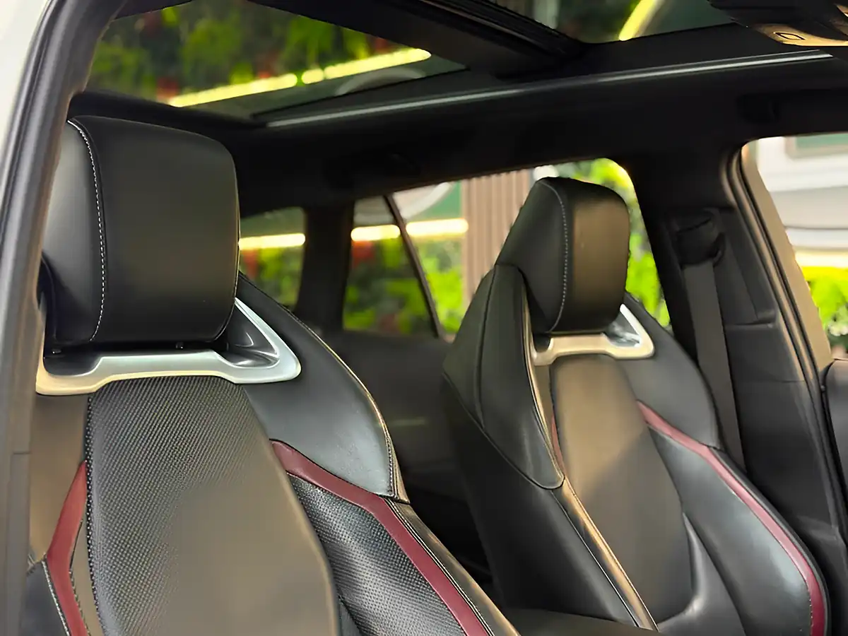 Used 2021 Toyota Corolla Excel White - Interior and Exterior details 17