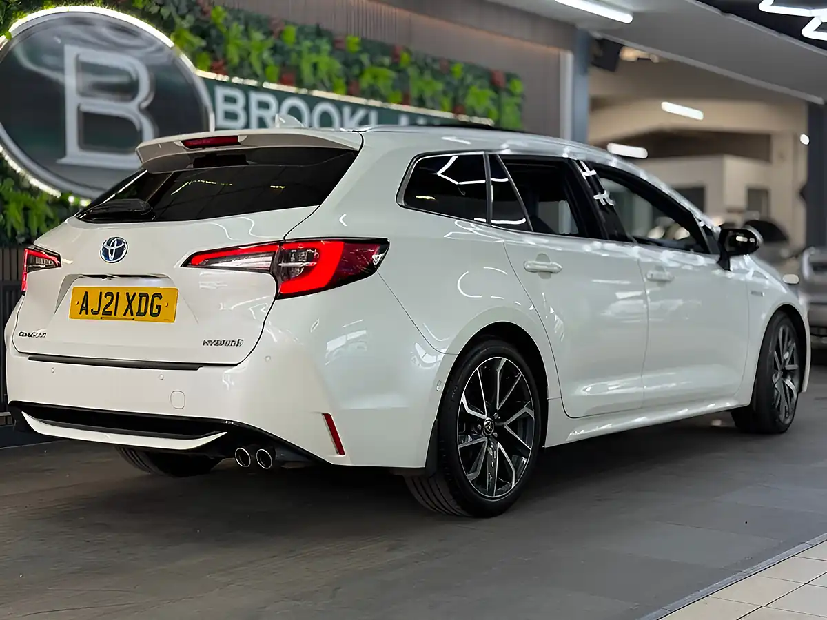Used 2021 Toyota Corolla Excel White - Interior and Exterior details 8