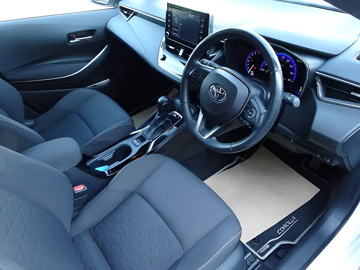 Used 2021 Toyota Corolla Icon Pure White - Interior and Exterior details 7
