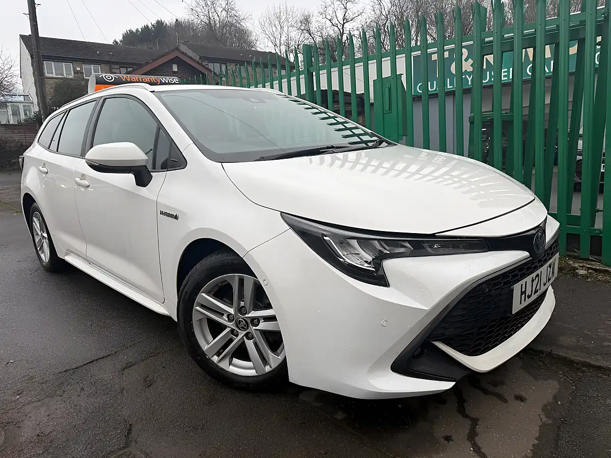 Used 2021 Toyota Corolla Icon Tech White - Front View