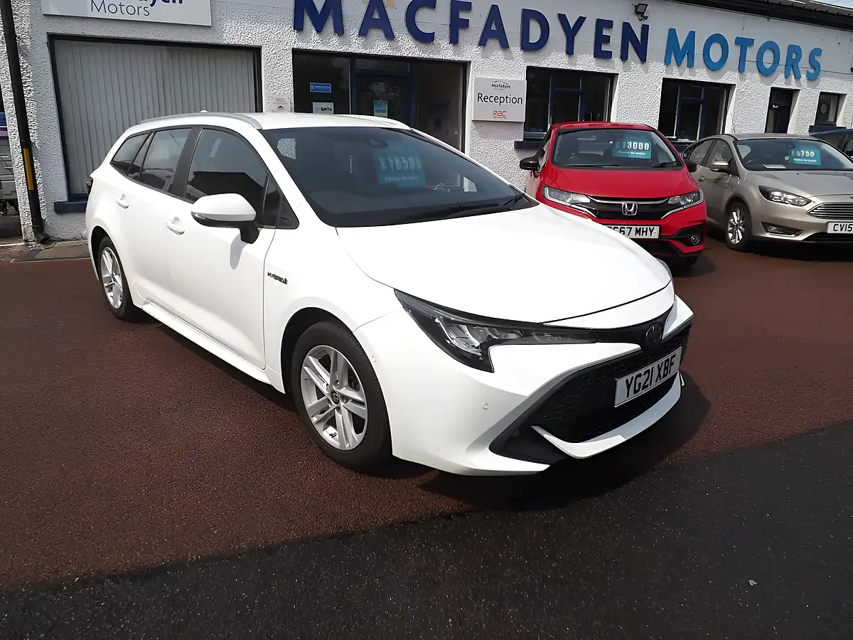 Used 2021 Toyota Corolla Icon Tech White - Front View