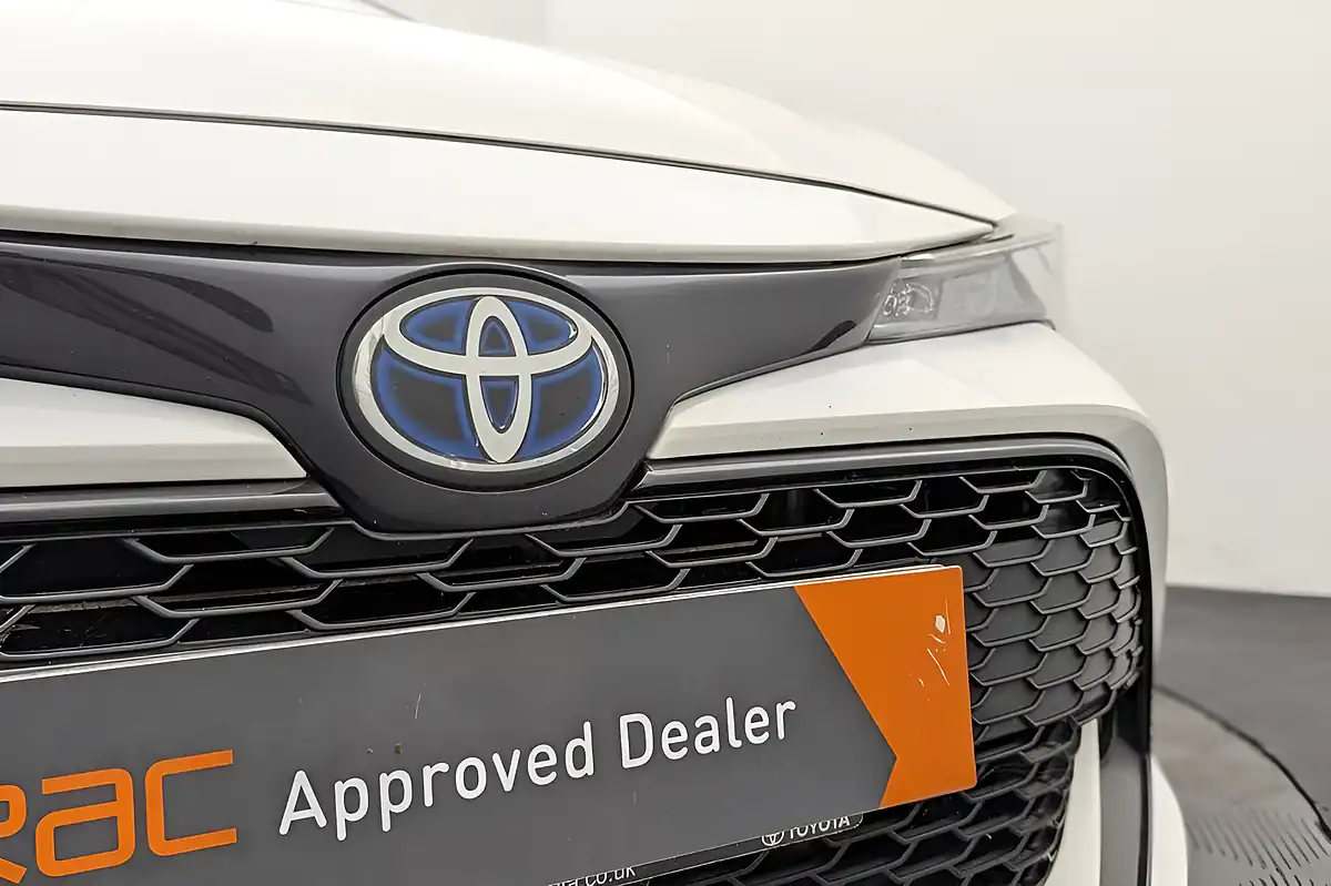 Used 2021 Toyota Corolla Icon White - Interior and Exterior details 17
