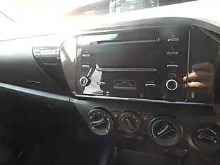 Used 2021 Toyota Hi-Lux Active White - Interior and Exterior details 12